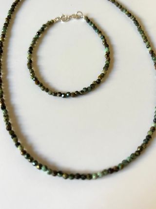 Collar y pulsera turquesa africana
