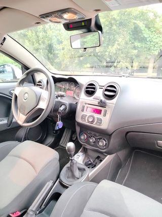 Alfa Romeo MiTO 2011
