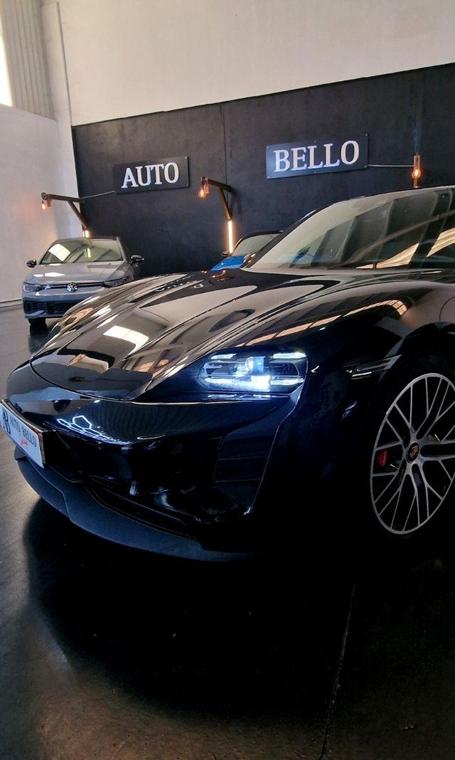 Porsche Taycan 2021