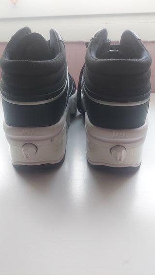 Zapatillas ruedas talla 39