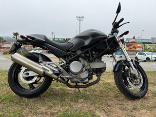 Ducati Monster 620 Dark – Año 2005 – 20.000 km