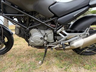 Ducati Monster 620 Dark – Año 2005 – 20.000 km