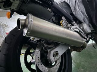 Ducati Monster 620 Dark – Año 2005 – 20.000 km