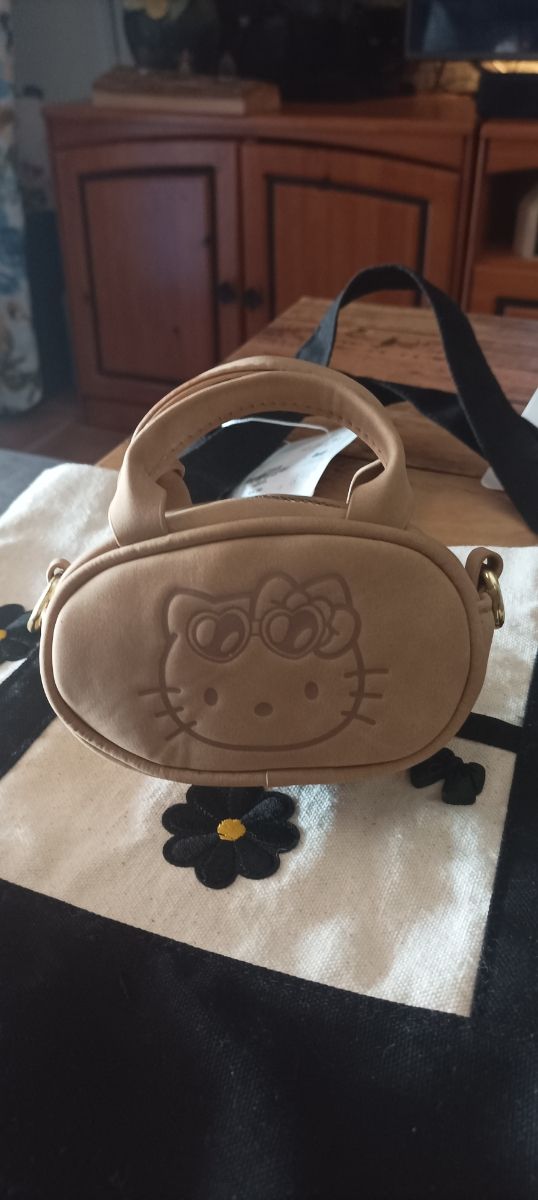 Bolso Hello Kitty beige