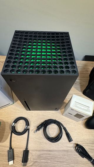 Xbox Series X 1TB + Accesorios