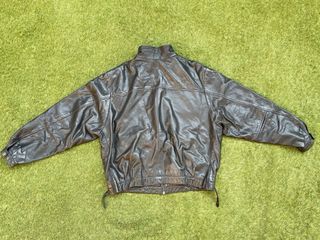 Chaqueta cuero negra