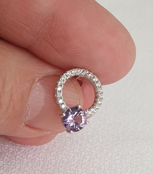 Pendientes ALEJANDRITA y ORO BLANCO