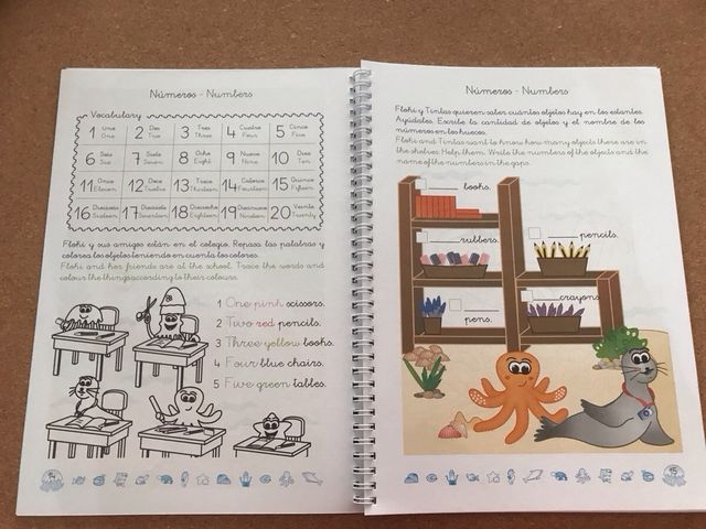 Aprendo inglés con el pulpo Tintas y su amiga F...