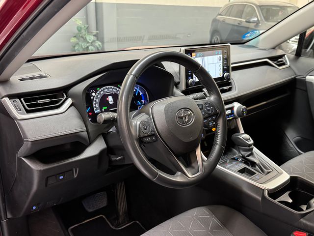 TOYOTA Rav4 2.5l 220H Advance