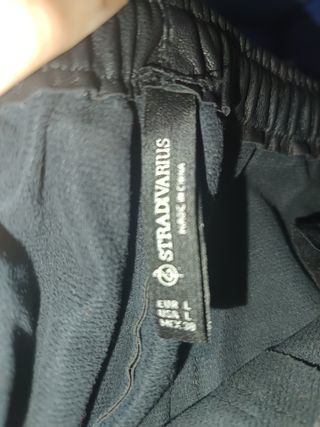 Pantalones cuero sintético negros