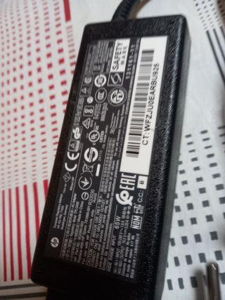 Cargador HP 65W 19.5V