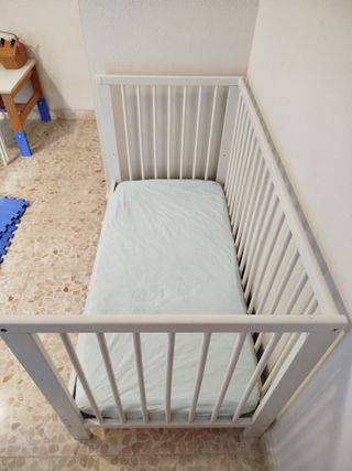 Cuna GULLIVER Ikea + colchón, valida para colecho 