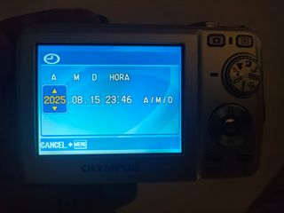 Cámara de fotos digital Olympus FE-200 - 6.0MP