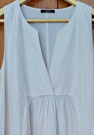 Vestido largo,  elegante. Parfois. 
(Amplio)