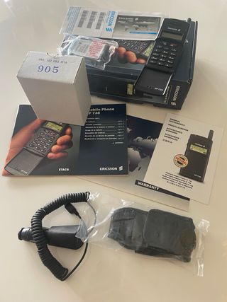 Ericsson EF738 ETACS - Teléfono móvil