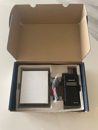Ericsson EF738 ETACS - Teléfono móvil