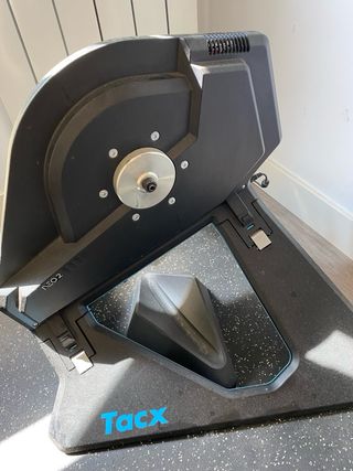 Rodillo Tacx Neo 2 Smart Assembly