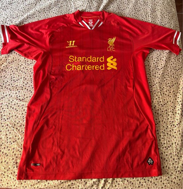 Camiseta oficial Liverpool de Suárez, temp 13/14