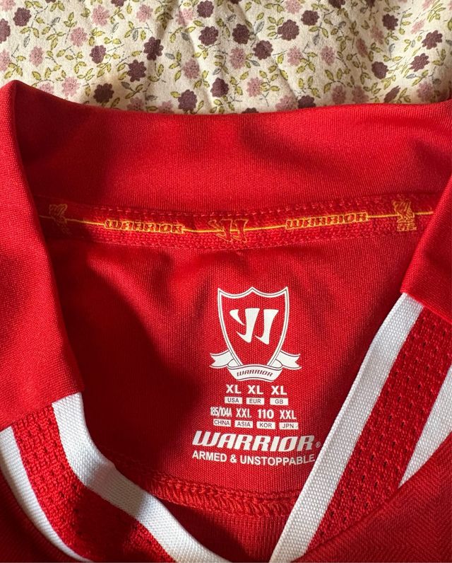 Camiseta oficial Liverpool de Suárez, temp 13/14