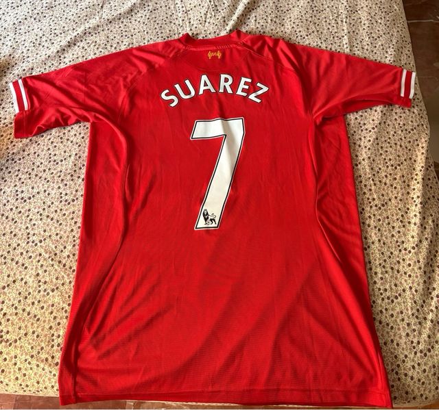 Camiseta oficial Liverpool de Suárez, temp 13/14