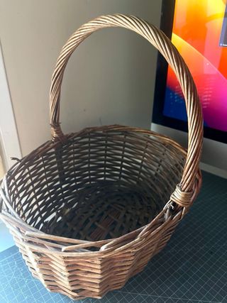 Cesta mimbre vintage marrón
