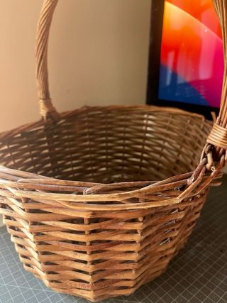 Cesta mimbre vintage marrón