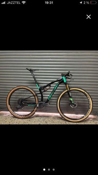 Bicicleta de montaña berria mako doble suspension