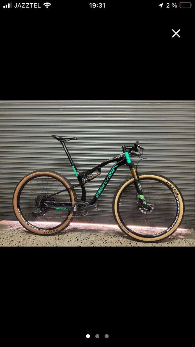 Bicicleta de montaña berria mako doble suspension