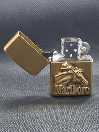 Zippo Armor 2023, Marlboro. 