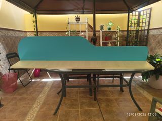 Estantería dormitorio en perfecto estado. 2 m.