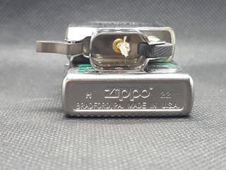 Zippo 2022, Model 28182 Diagonal Wave, Golfer.