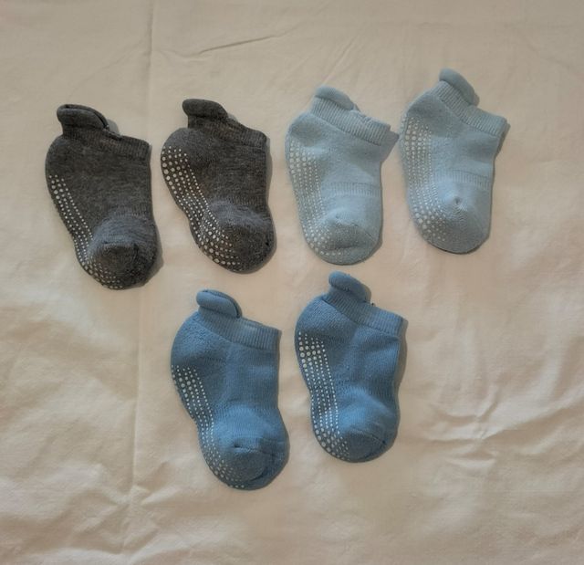 Tres pares calcetines antideslizantes