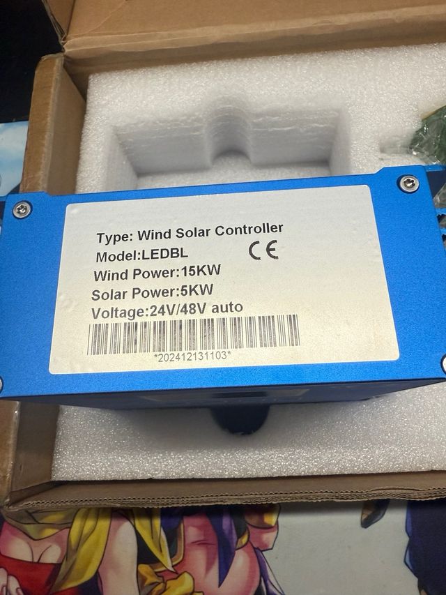 Controlador híbrido solar-viento MPPT