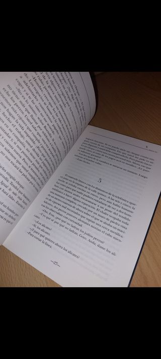 LIBRO - Atracos S.L. y otros relatos NOVELA NEGRA