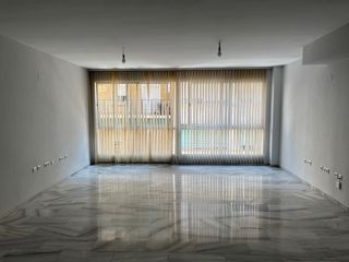 Se alquila oficina zona corte ingles 