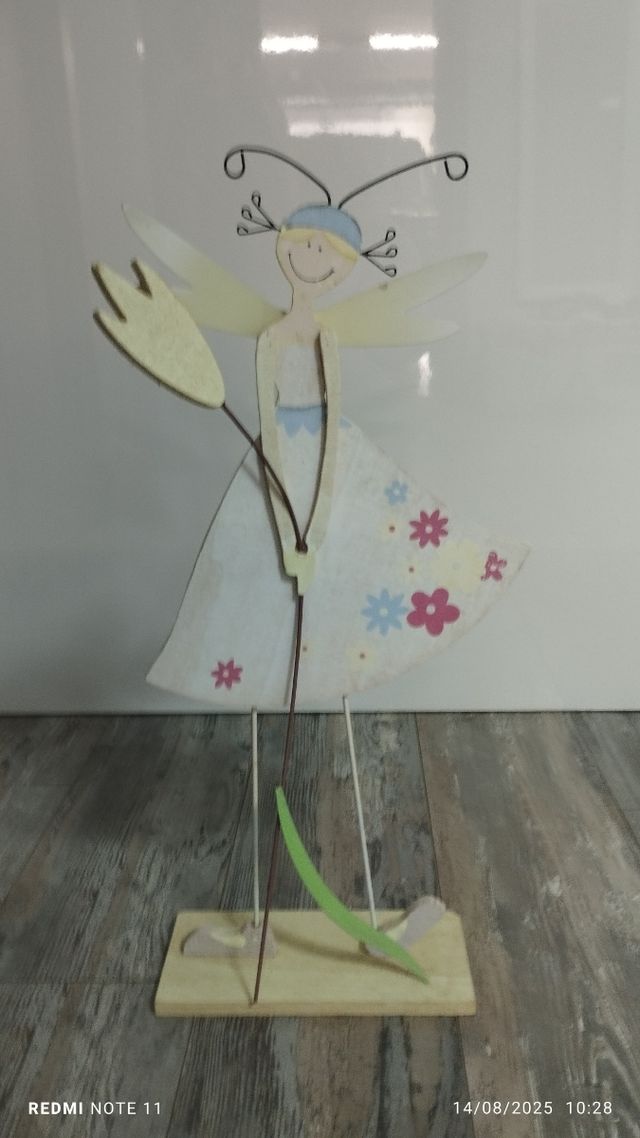 Figura hada madera infantil