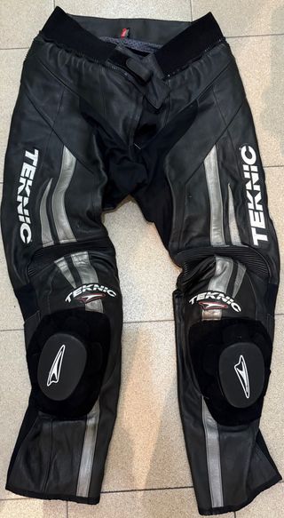 chaqueta y pantalón moto Teknic cuero