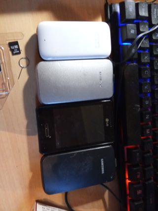 4 móviles