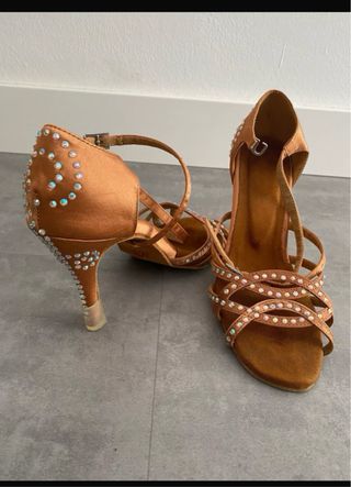 Zapatos baile latino marrones