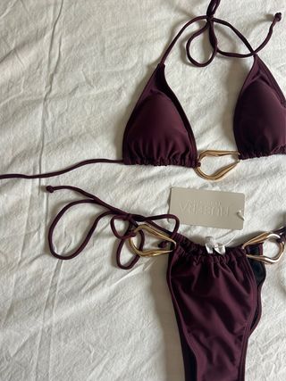 Bikini burdeos sin estrenar 
