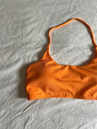 Top deportivo naranja