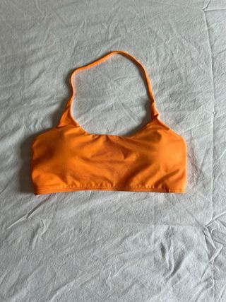 Top deportivo naranja