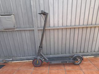 Patinete electrico Xiaomi Pro 2 + cargador rueda.