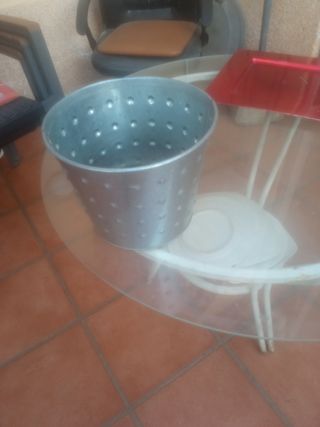 Macetero metálico plateado