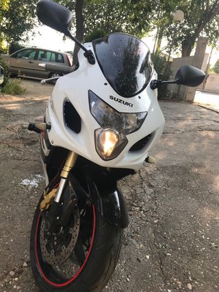 Suzuki GSXR 600 K5