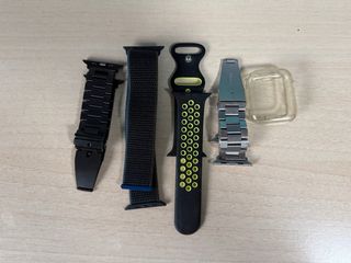 Apple Watch SE 44mm - Negra y Plateada