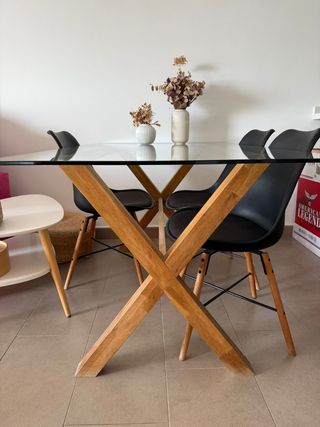 Preciosa mesa comedor de cristal