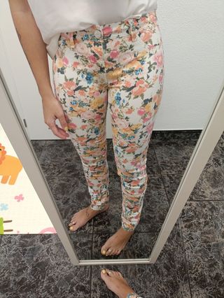 Pantalones estampados florales