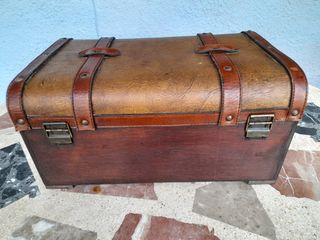 Baúl pequeño vintage