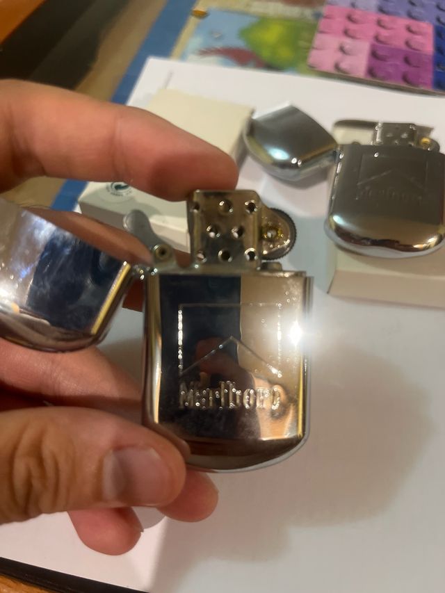 2 Mecheros Marlboro Zippo